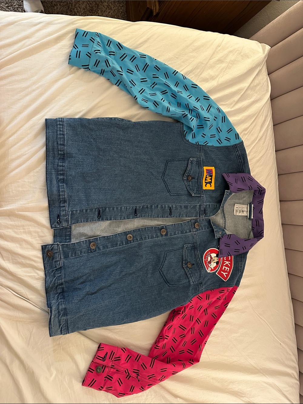 Vintage Mickey Mouse 90’s Denim Jacket